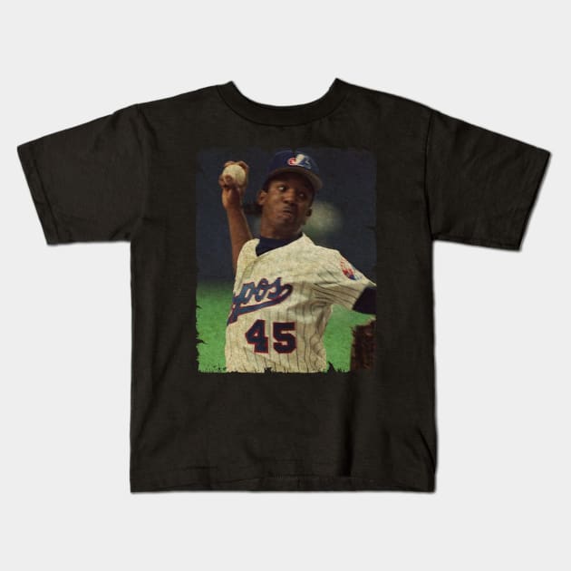 Pedro Martinez - The Montreal Expos, 1993 Kids T-Shirt by PESTA PORA